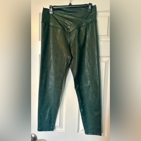 Aerie Offline Crossover Crackle leggings - Picture 5 of 7